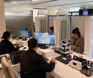 跑出服務加速度 | 交管、戶政、出入境等業務一窗通辦、一機“全自助”